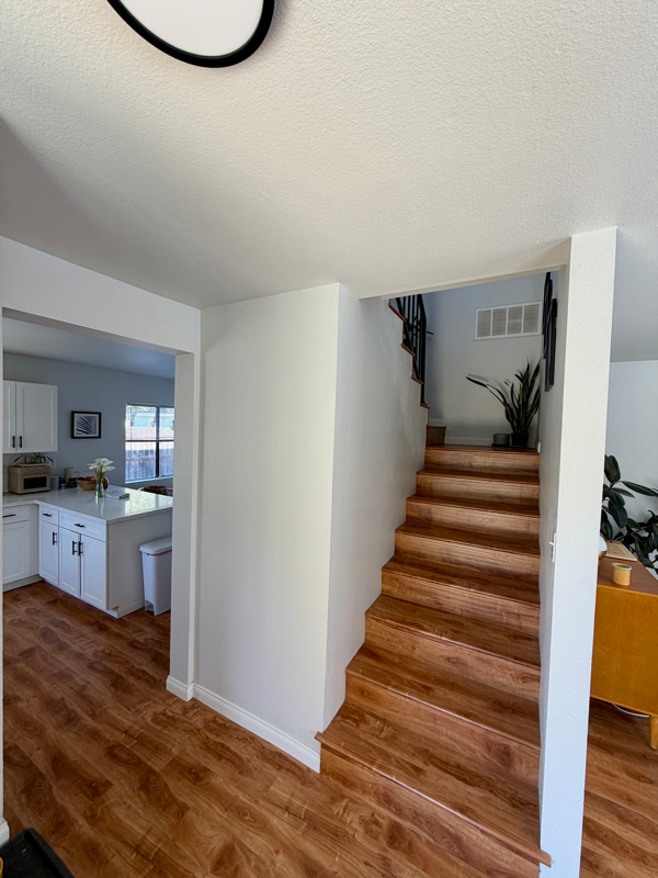 Foto del edificio - 310 W Simpson St