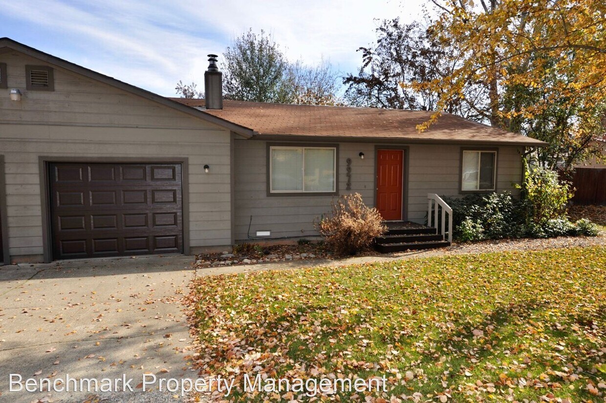 Primary Photo - 2 br, 2 bath House - 9972 N Hillview Drive