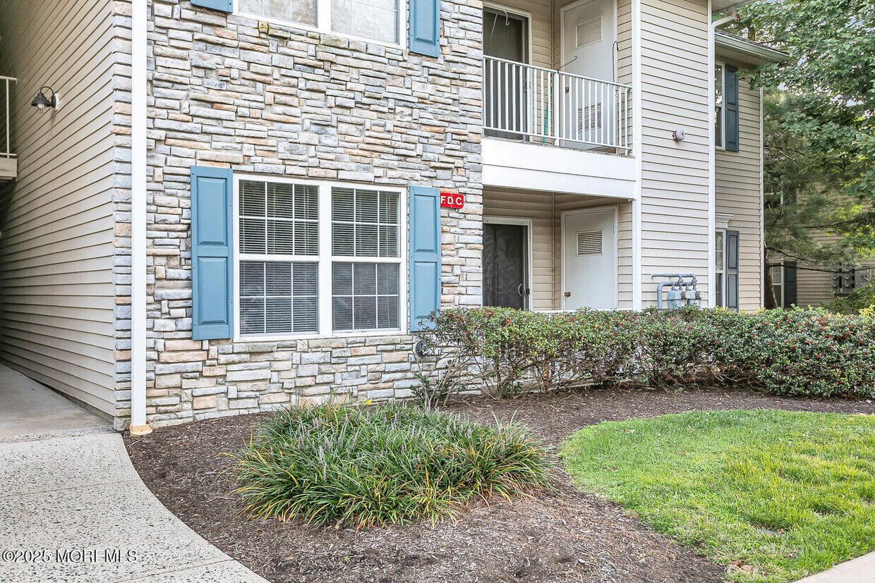 Primary Photo - 502 Wedgewood Cir