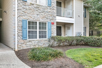 Building Photo - 502 Wedgewood Cir