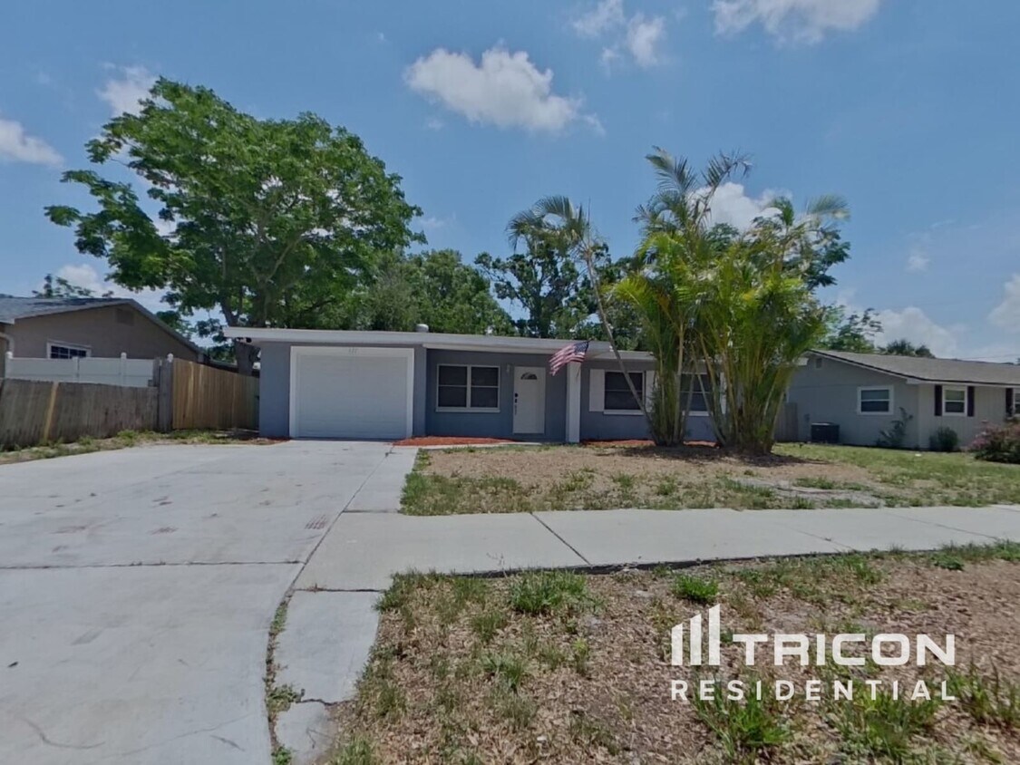 Primary Photo - 131 E Virginia Ln