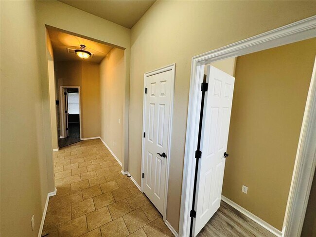 Building Photo - 8121 Hillers Rd