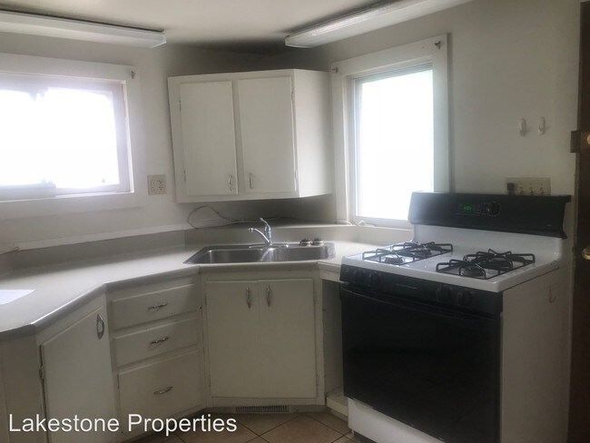 Foto del edificio - 5 br, 2 bath House - 119 N Bedford St