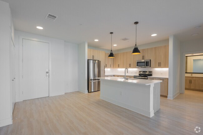 2BR, 2BA - 1,377SF - Dining Area - Magnolia on Main