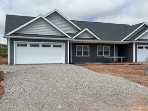 Building Photo - 1 Violet Cres