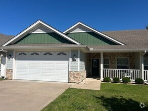 Building Photo - 3703 Vista Cove Dr