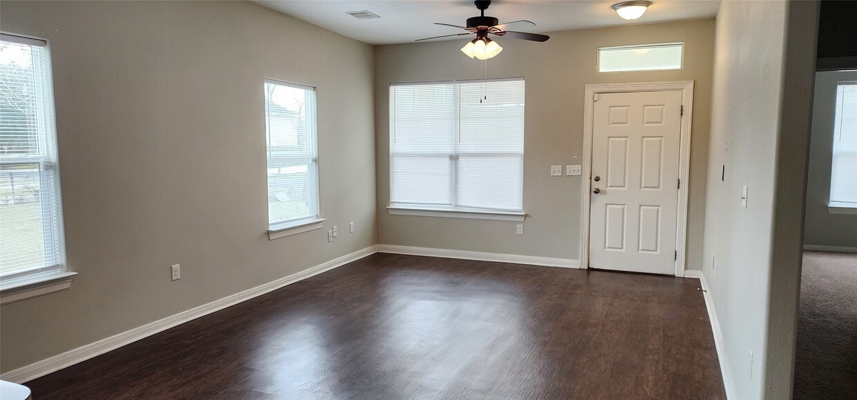 Foto del edificio - 20 Louisiana St