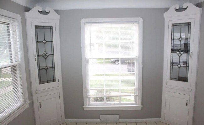 Building Photo - 5620 Archmere Avenue