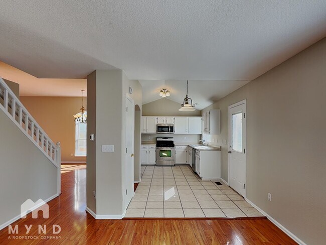 Foto del edificio - 2421 S Harlan Ct