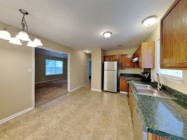 Building Photo - 7938 Lobilia Ln