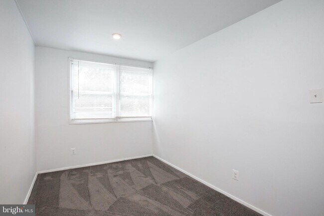 Building Photo - 3218 Tartarian Ct