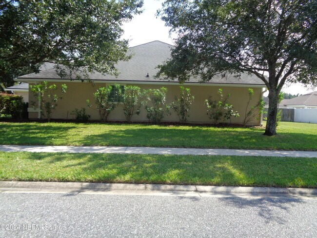 Building Photo - 3043 Whispering Willow Way