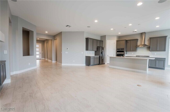 Building Photo - 3020 Full Lotus Dr