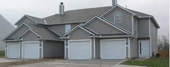 Front View - 205 W Nicholas Dr
