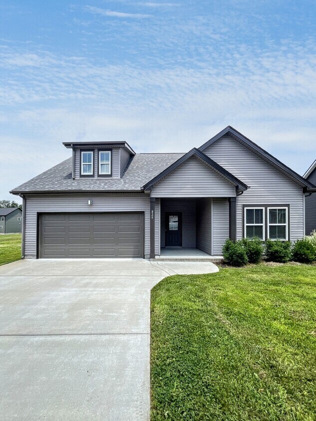 Foto principal - 829 Marksman Ct