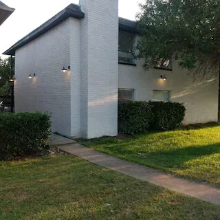 Building Photo - 1811 Roman Rd