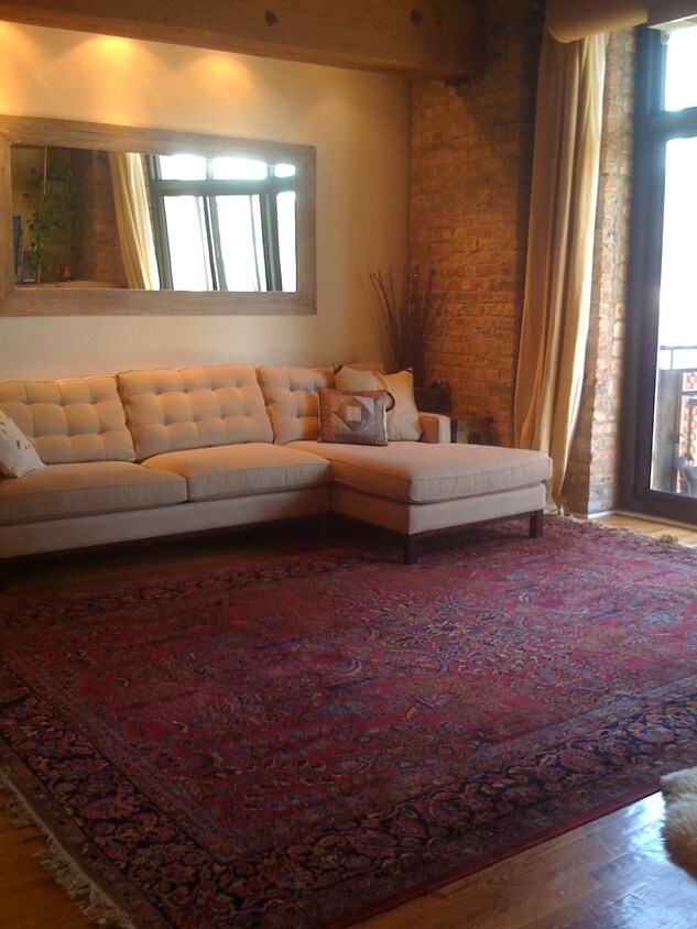 Living Room - 520 W Huron St