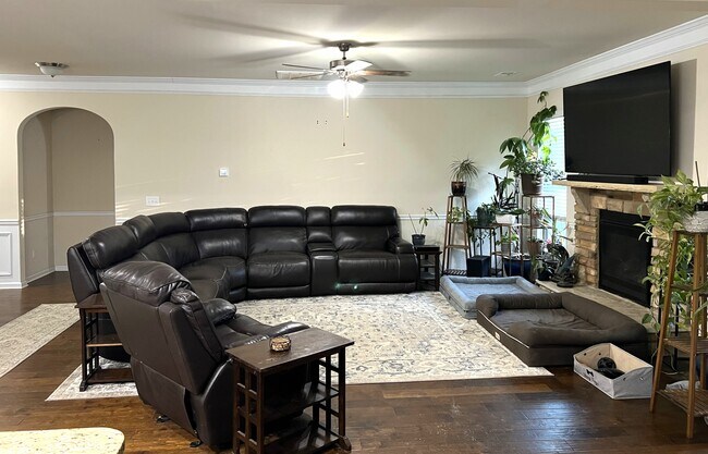 Building Photo - 510 Lever Hill Ct