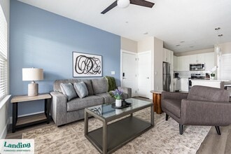 Building Photo - 3060 Southcreek Blvd