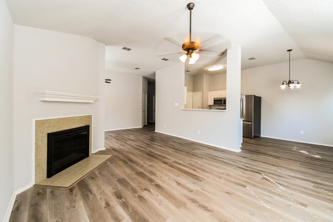 Building Photo - 1041 Stockton Dr