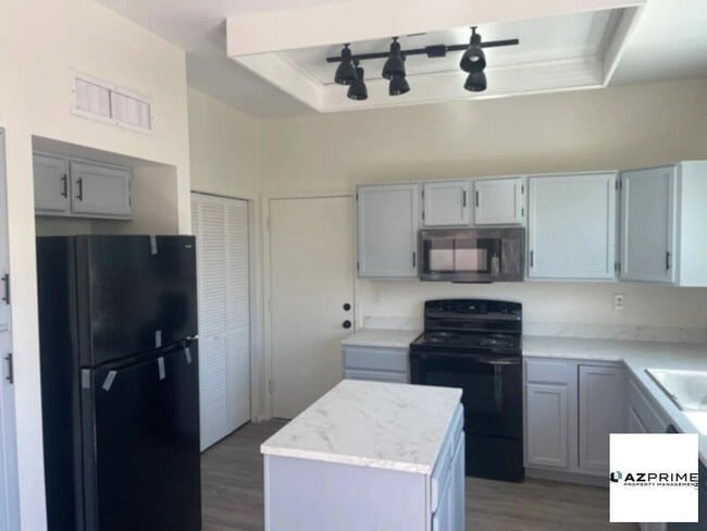 Building Photo - 3765-3765 W Koshare Ln