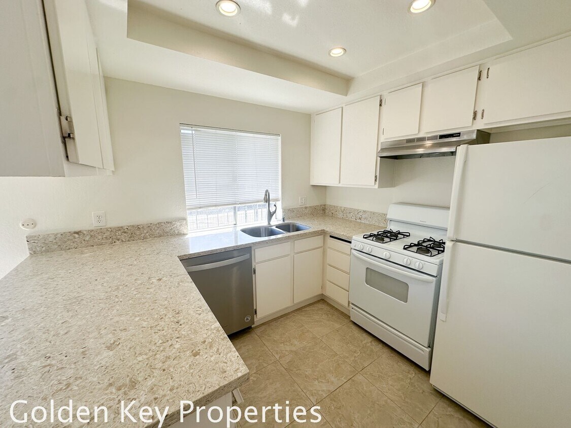 Foto principal - Move-in ready 2-Bedroom / 2-Bathroom apart...