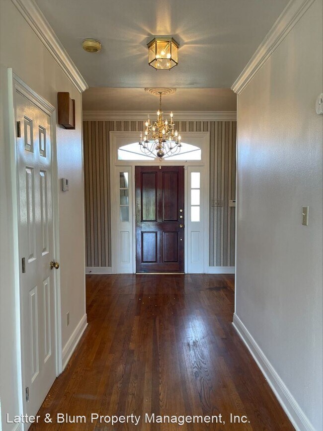 Building Photo - 4 br, 3 bath House - 4016 Lennox Blvd