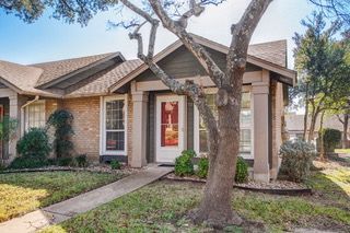 Foto principal - 1015 E Yager Ln