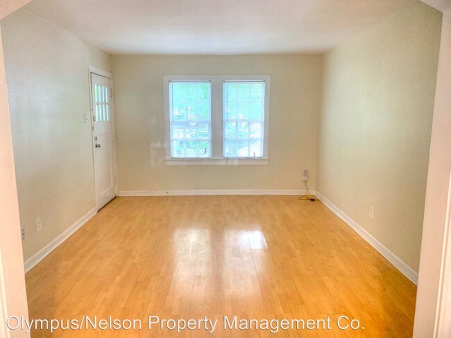 Building Photo - 3 br, 1 bath Apartment - 434 Heights Blvd.