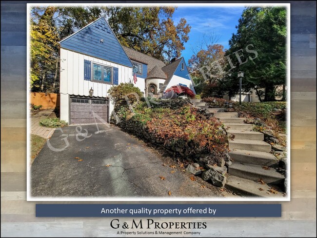 Building Photo - Rare 4-Bedroom Single-Family Home in East ...