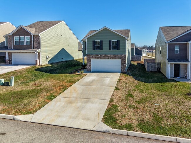 Foto del edificio - 228 Belle Ct