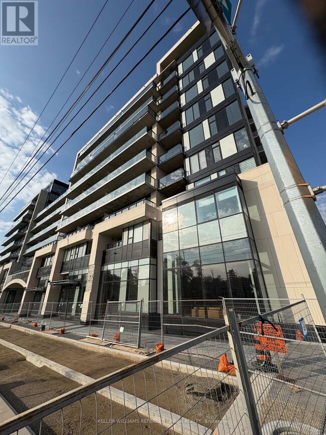 Building Photo - 513-8188 YONGE St