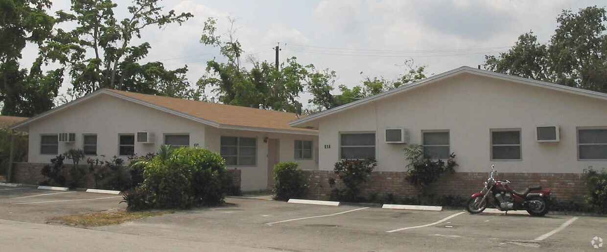 Foto del edificio - 812 SW 30th St