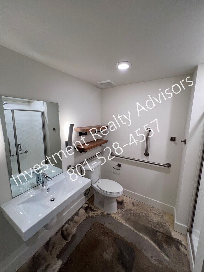 Foto del edificio - 1172 Graystone Way