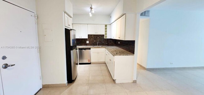 Foto del edificio - 7441 Wayne Ave