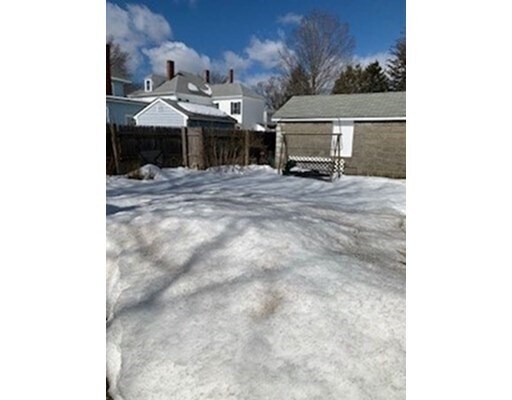 Building Photo - 8 Elm Ct
