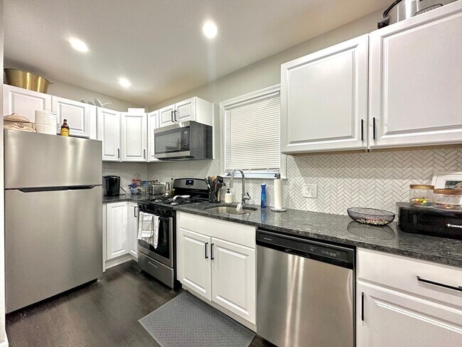 Foto del edificio - 249 Everett St