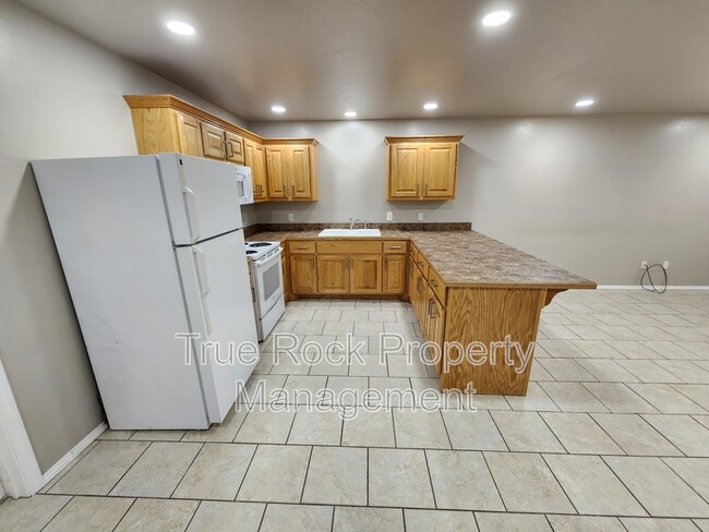 Building Photo - 15400 County Rd 3537