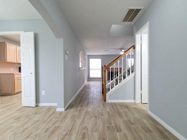 Building Photo - 4805 E Columbary Dr