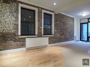 Building Photo - 1ST AVE.