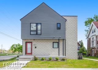 Primary Photo - 2 br, 1.5 bath House - 112 Mount Vernon St