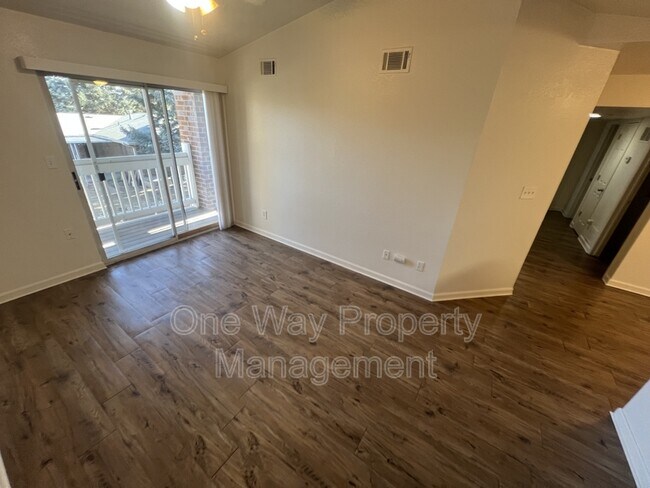 Foto del edificio - 2856 17th Ave