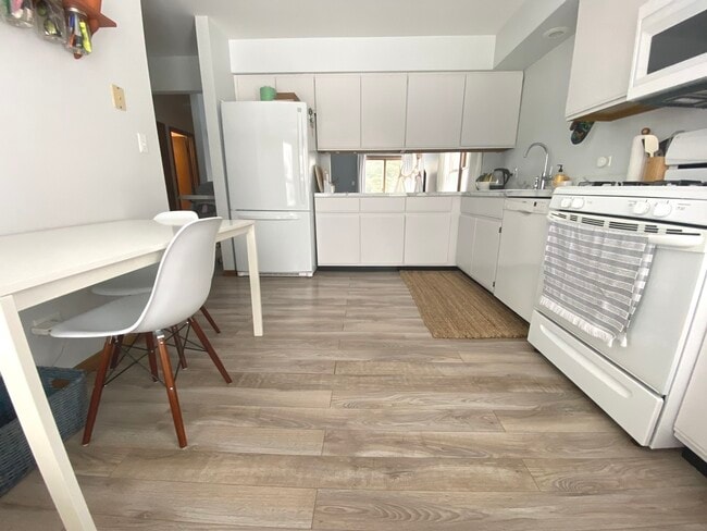 Building Photo - 417 Joren Trail