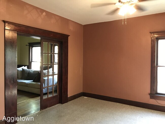 Foto del edificio - 4 br, 2 bath House - 613 N. Ninth