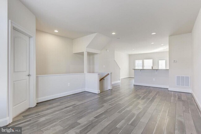 Foto del edificio - 44685 Collingdale Terrace