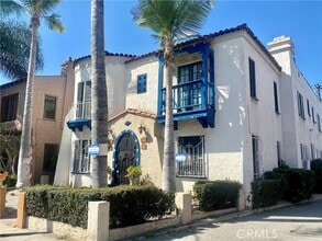 Building Photo - 315 Cloverdale Ave