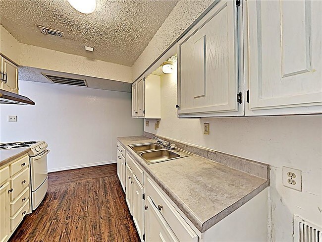 Foto del edificio - 500 Byron St