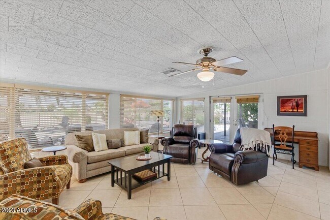 Building Photo - 12408 N 105th Ave