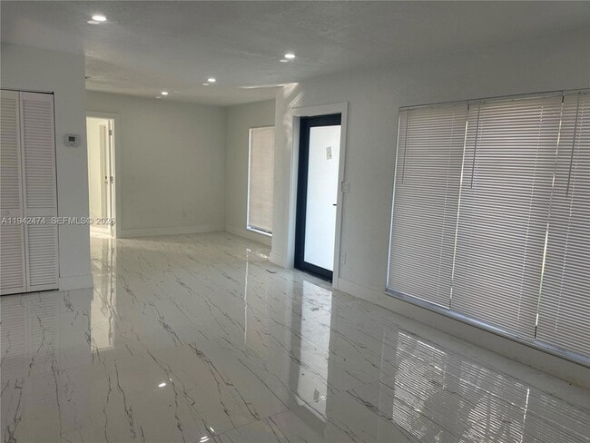 Foto del edificio - 9124 SW 180th St