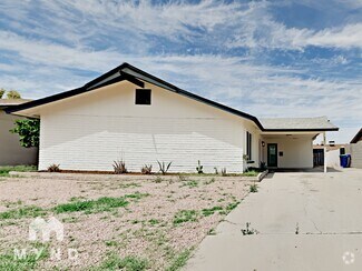 Building Photo - 2528 E Hermosa Dr